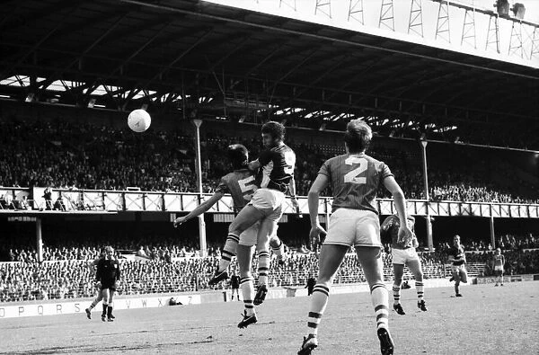 Everton v. Aston Villa. October 1984 MF18-01-029 The final score was a two one