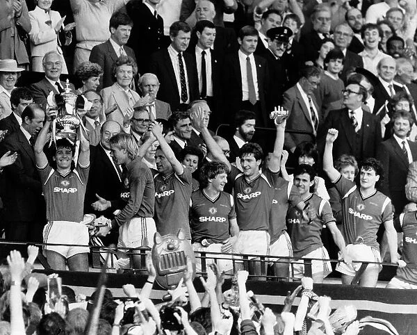 Everton v Manchester United 1985 FA Cup Final 1985 Captain Bryan Robson shows