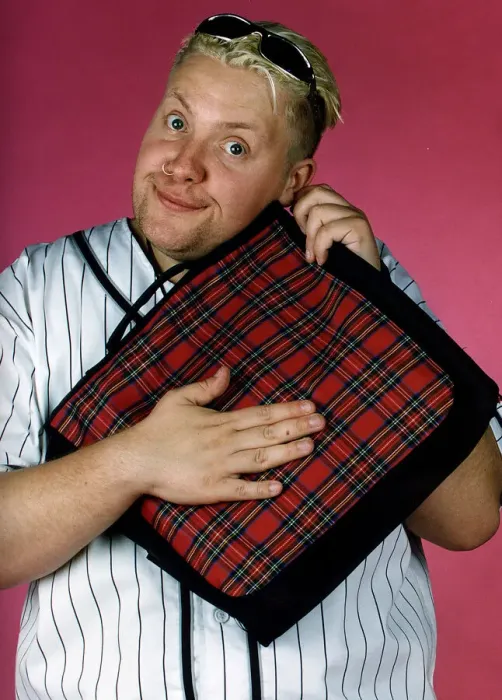 Framed Print : Ewan MaCleod with Sunday Mail Tartan Bag offer