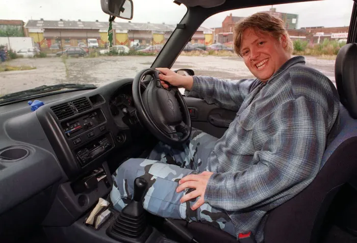 Framed Print : Ewan McLeod TV Presenter with his Rav Car 4 x 4 August 1997 A©mirrorpix Framed Print : Ewan McLeod TV Presenter with his Rav Car 4 x 4 August 1997 A©mirrorpix
