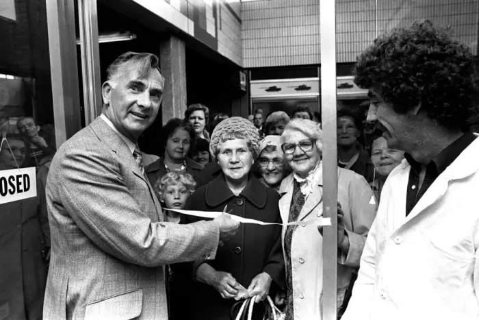 Framed Print : Ex Newcastle United player Jackie Milburn at the Cruddas Park Shopping Centre on 9th June