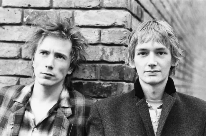 Framed Print : Ex Sex Pistols lead singer Johnny Rotten seen here with Keith Levine Framed Print : Ex Sex Pistols lead singer Johnny Rotten seen here with Keith Levine
