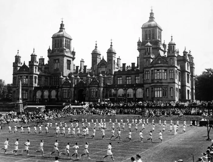 Framed Print : Exhibition of physical exercises at Daniel Stewarts College, Edinburgh Framed Print : Exhibition of physical exercises at Daniel Stewarts College, Edinburgh