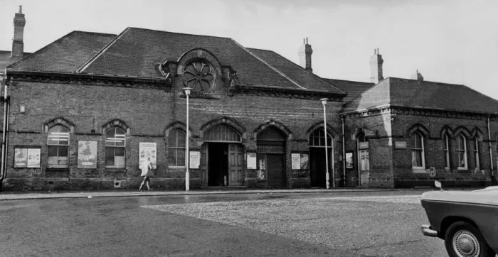 Framed Print : The exterior facade of South Shields Railway Station on 3rd February, 1974