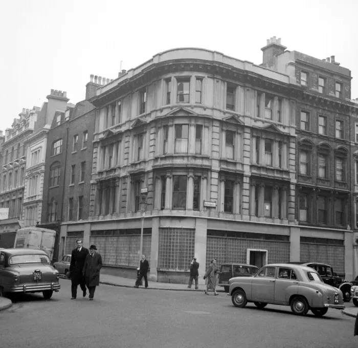 Framed Print : Exterior street scene outside Communists of Great Britain, HQ, King Street Framed Print : Exterior street scene outside Communists of Great Britain, HQ, King Street