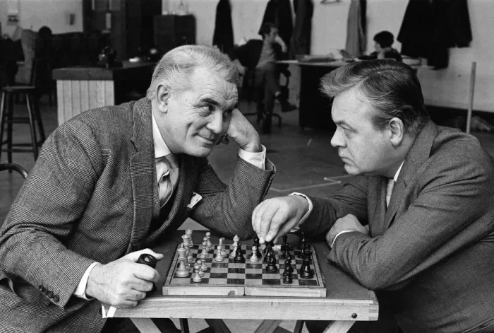 Framed Print : Eyeball to eyeball confrontation across the chess board for Clifford Evans, left Framed Print : Eyeball to eyeball confrontation across the chess board for Clifford Evans, left