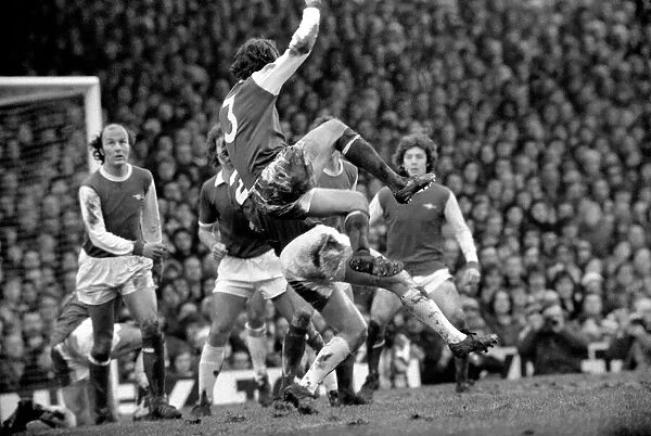 F. A. Cup: Arsenal v. Leicester City. February 1975 75-00906-023