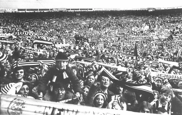 F. A. Cup Final 1974. Newcastle United vs Liverpool. Homecoming celebrations after