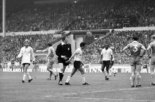 F. A. Cup Final. Manchester City 1 v. Tottenham Hotspur 1. May 1981 MF02-31-047