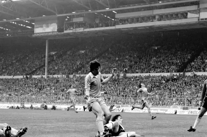 Framed Print : F. A. Cup Final. Manchester City 1 v. Tottenham Hotspur 1. May 1981 MF02-30-125 Framed Print : F. A. Cup Final. Manchester City 1 v. Tottenham Hotspur 1. May 1981 MF02-30-125