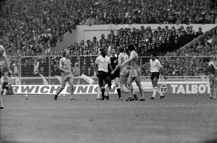 Framed Print : F. A. Cup Final. Manchester City 1 v. Tottenham Hotspur 1. May 1981 MF02-30-093 Framed Print : F. A. Cup Final. Manchester City 1 v. Tottenham Hotspur 1. May 1981 MF02-30-093