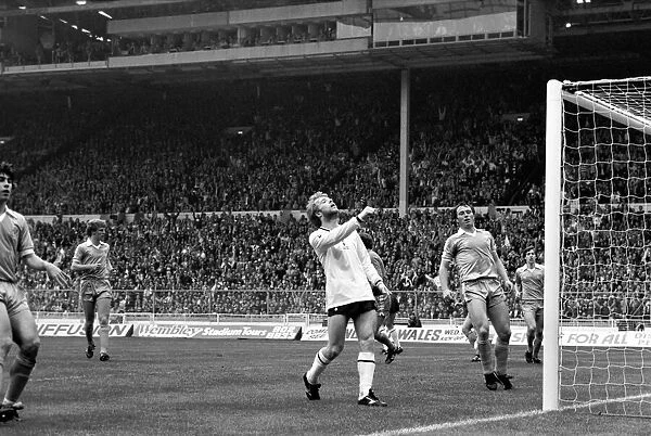 F. A. Cup Final. Manchester City 1 v. Tottenham Hotspur 1. May 1981 MF02-30-119