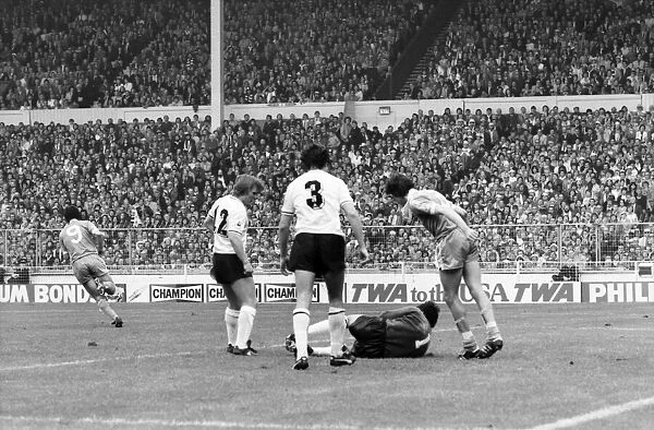 F. A. Cup Final. Manchester City 1 v. Tottenham Hotspur 1. May 1981 MF02-31-032