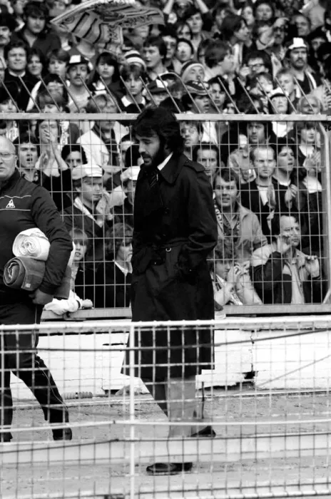 Framed Print : F. A. Cup Final replay at Wembley. Tottenham Hotspur v. Queens Park Rangers Framed Print : F. A. Cup Final replay at Wembley. Tottenham Hotspur v. Queens Park Rangers