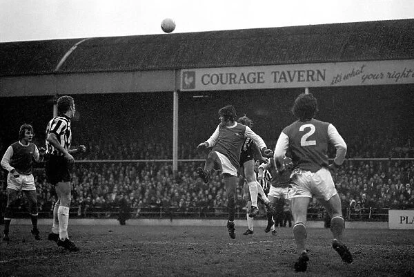 F. A. Cup. Notts County (0) v. Arsenal (1). January 1977 77-00110
