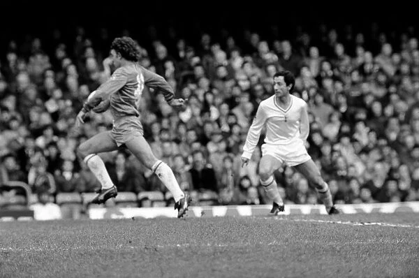F. A Cup Football. Chelsea 2 v. Tottenham Hotspurs 3. F. A. Cup March 1982 LF08-16-043