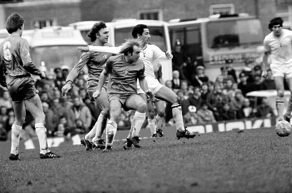 F. A Cup Football. Chelsea 2 v. Tottenham Hotspurs 3. F. A. Cup March 1982 LF08-16-010