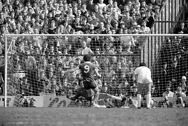 F. A Cup Semi Final - West Ham 1 v. Everton 1. April 1980 LF02-26-051