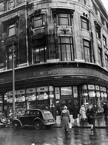 F W Woolworth store on the corner of Oldham Street and Piccadilly, Manchester