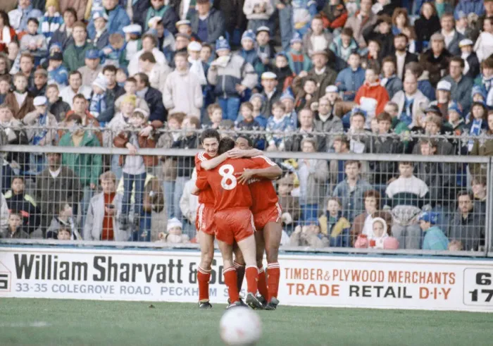 Framed Print : FA Cup 4th round match at The Den. Final score Millwall 0 v Liverpool 2