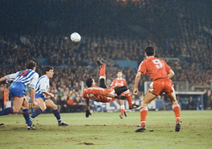 Framed Print : FA Cup 4th round replay at the Goldstone Ground, Hove. Brighton