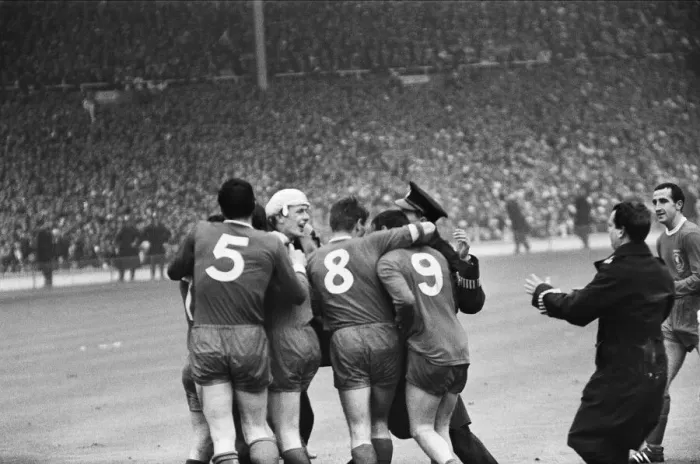Framed Print : FA Cup Final at Wembley Stadium, Liverpool 2 v Leeds United 1