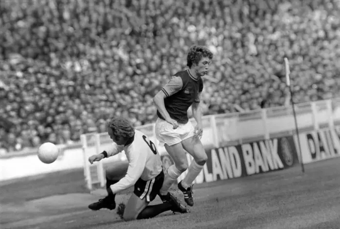 Framed Print : FA Cup Final at Wembley Stadium West Ham 2 v Fulham 0 Action from the match Framed Print : FA Cup Final at Wembley Stadium West Ham 2 v Fulham 0 Action from the match