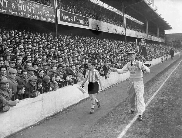 FA Cup fourth round. Southampton 2 v. Watford 2 at The Dell. 30th January 1960