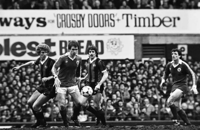 Framed Print : FA Cup Quarter Final match at Goodison Park. Final score Everton 2 v Manchester Framed Print : FA Cup Quarter Final match at Goodison Park. Final score Everton 2 v Manchester
