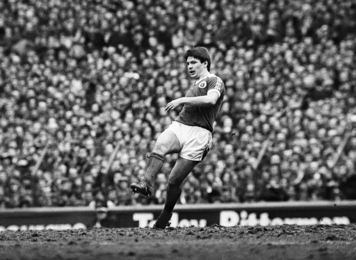 Framed Print : FA Cup Quarter Final match at Goodison Park. Final score Everton 2 v Manchester Framed Print : FA Cup Quarter Final match at Goodison Park. Final score Everton 2 v Manchester