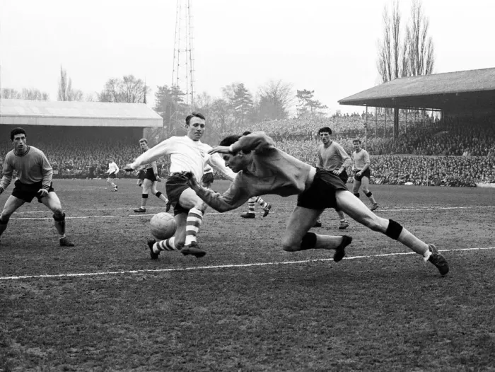 Framed Print : FA Cup Quarter Final match at the Manor Ground. Oxford United 1 v Preston North End