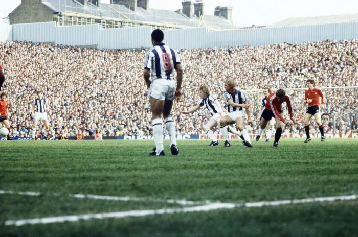 Framed Print : FA Cup Semi Final match at Highbury, Queens Park Rangers 1 v West Bromwich Albion 0