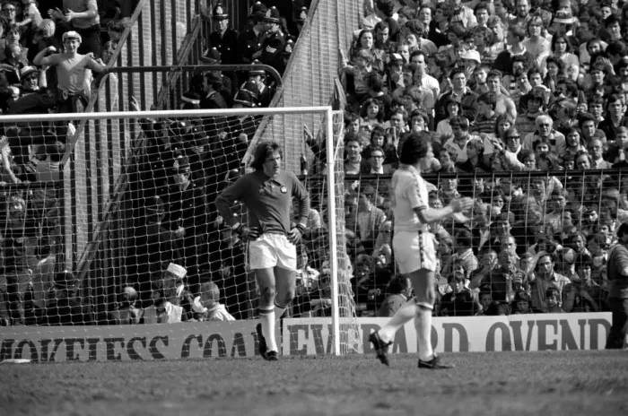 Framed Print : F.A Cup Semi Final - West Ham 1 v. Everton 1. April 1980 LF02-26-109 *** Local Caption Framed Print : F.A Cup Semi Final - West Ham 1 v. Everton 1. April 1980 LF02-26-109 *** Local Caption