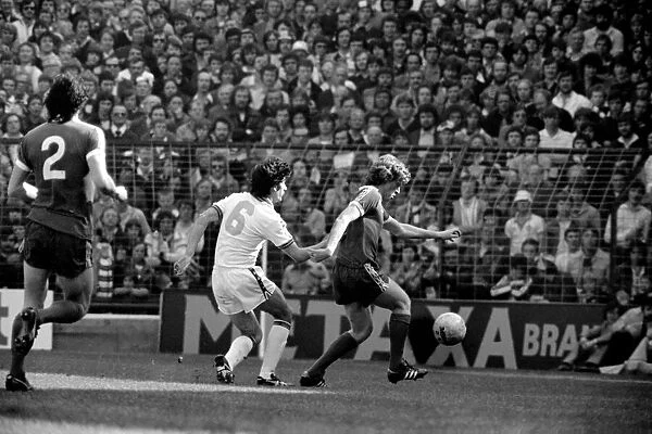 F.A Cup Semi Final - West Ham 1 v. Everton 1. April 1980 LF02-26-105 *** Local Caption