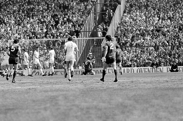 F.A Cup Semi Final - West Ham 1 v. Everton 1. April 1980 LF02-26-015 *** Local Caption