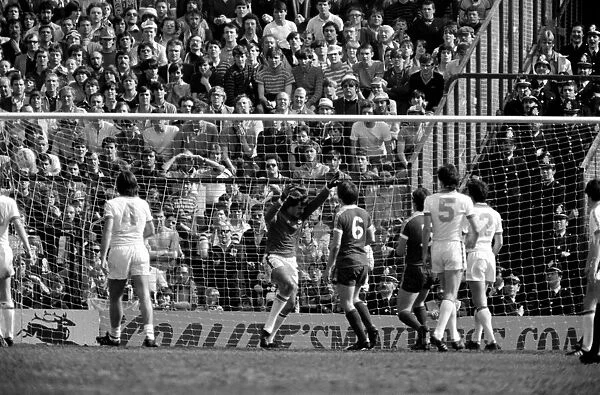 F.A Cup Semi Final - West Ham 1 v. Everton 1. April 1980 LF02-26-040 *** Local Caption