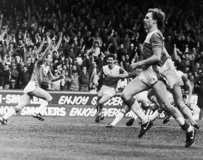 Framed Print : FAa Cup Semi Fiinal at Villa Park. Everton 2 v Sheffield Wednesday 1 after extra