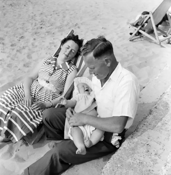 Framed Print : Family on the beach during a hot summer day June 1960 M4315-007 Framed Print : Family on the beach during a hot summer day June 1960 M4315-007