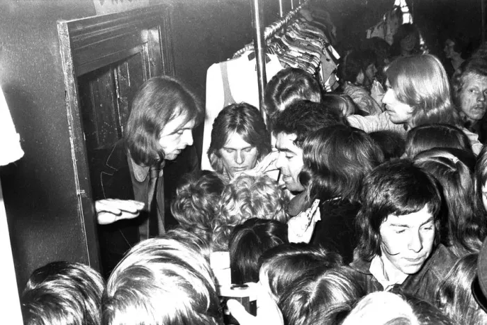 Framed Print : Fans mobbed Ebenezers Boutique in Silver Street, Durham when Adam Faith came to open it