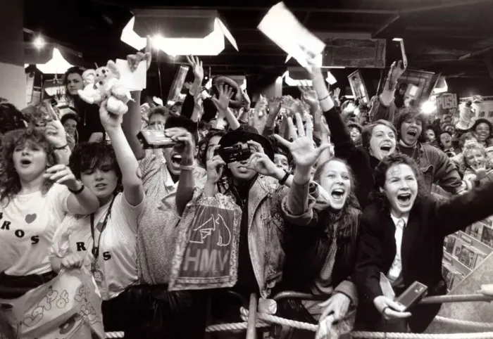 Framed Print : Fans of the pop group Bros in HMV music store, awaiting the arrival of the boys Framed Print : Fans of the pop group Bros in HMV music store, awaiting the arrival of the boys
