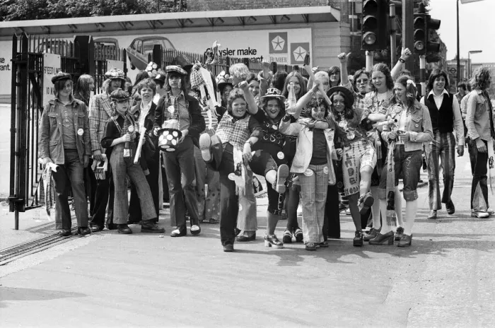 Framed Print : Fans of pop group Slade get ready for the invasion of Earls Court tonight where the group Framed Print : Fans of pop group Slade get ready for the invasion of Earls Court tonight where the group