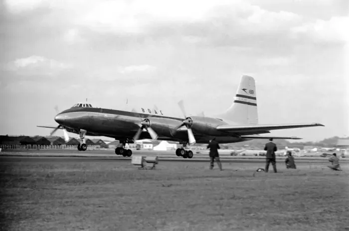 Framed Print : Farnborough Airshow. Bristol Britannia. September 1952 C4316a-010 Framed Print : Farnborough Airshow. Bristol Britannia. September 1952 C4316a-010