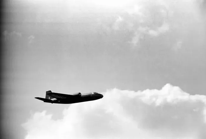 Framed Print : Farnborough Airshow. E. E. Canberra. September 1952 C4316a-029 Framed Print : Farnborough Airshow. E. E. Canberra. September 1952 C4316a-029