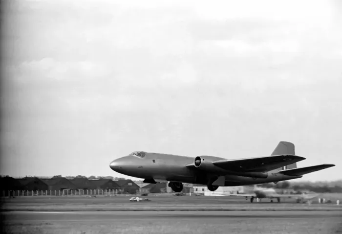 Framed Print : Farnborough Airshow. E. E. Canberra. September 1952 C4316a-012 Framed Print : Farnborough Airshow. E. E. Canberra. September 1952 C4316a-012
