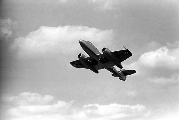 Farnborough Airshow. Gloster Meteor. September 1952 C4316a