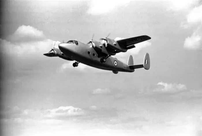 Framed Print : Farnborough Airshow. H. P. Marathon. September 1952 C4316a-021