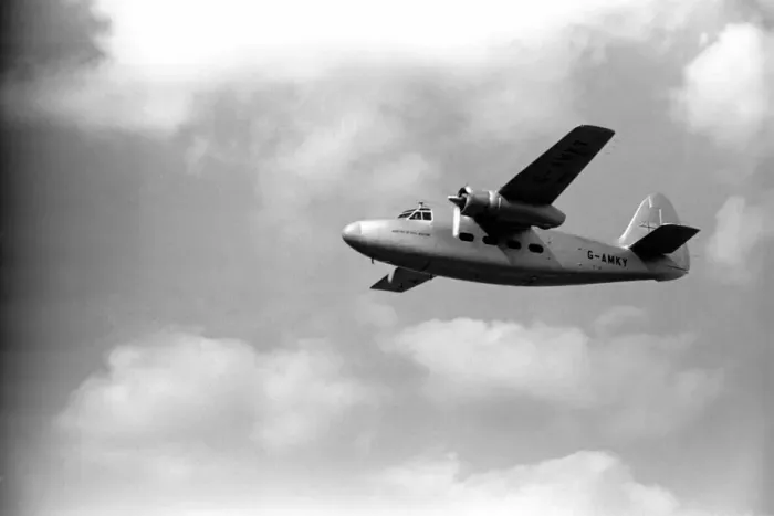 Framed Print : Farnborough Airshow. Percival Prince. September 1952 C4316a-016