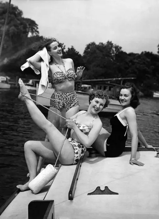 Framed Print : Fashion 1950 s. P008712