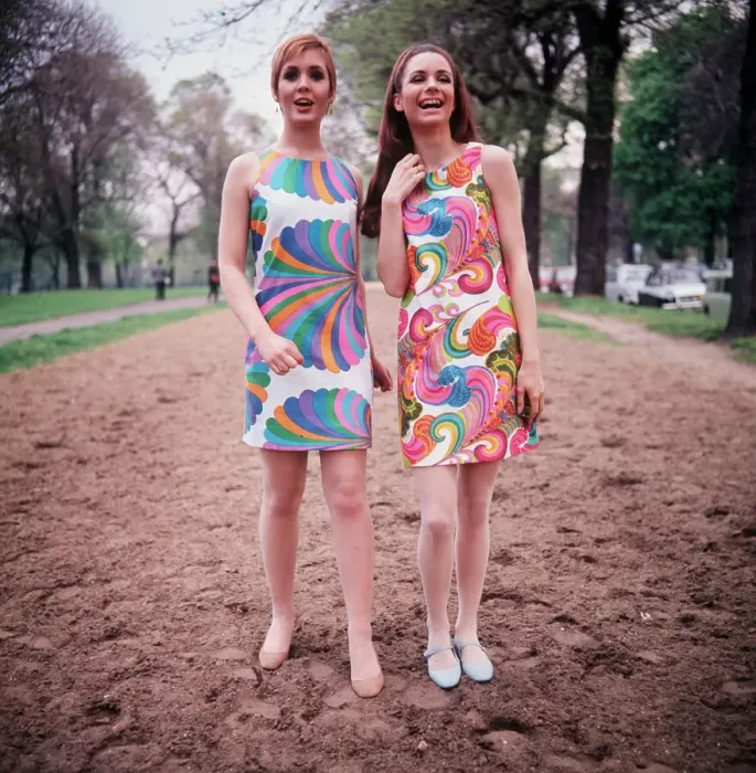 Framed Print : Fashion -1967 Paisley pattern and shell printed mini dresses by Simon Massey Framed Print : Fashion -1967 Paisley pattern and shell printed mini dresses by Simon Massey