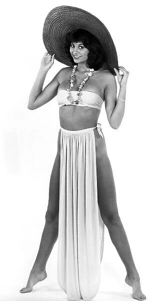 Fashion - 1970's. Well Blessa Ma Soul what's sarong with me